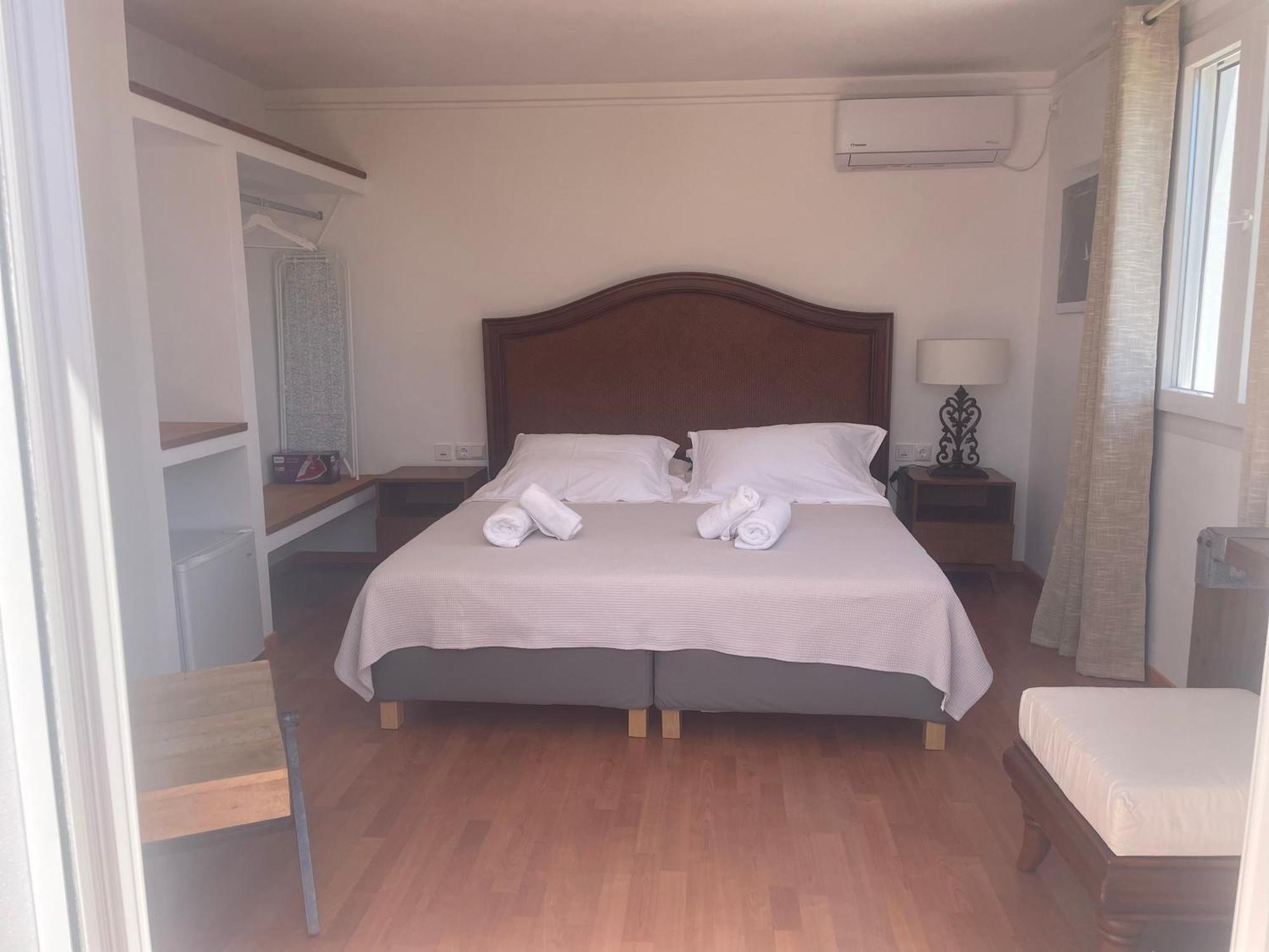 Syros Village Suites Vari  Exterior photo