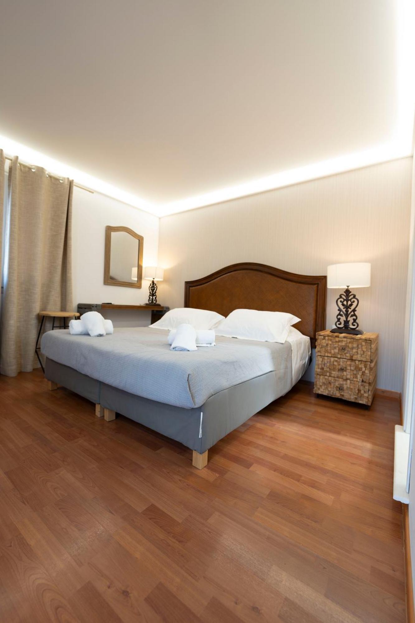Syros Village Suites Vari  Exterior photo