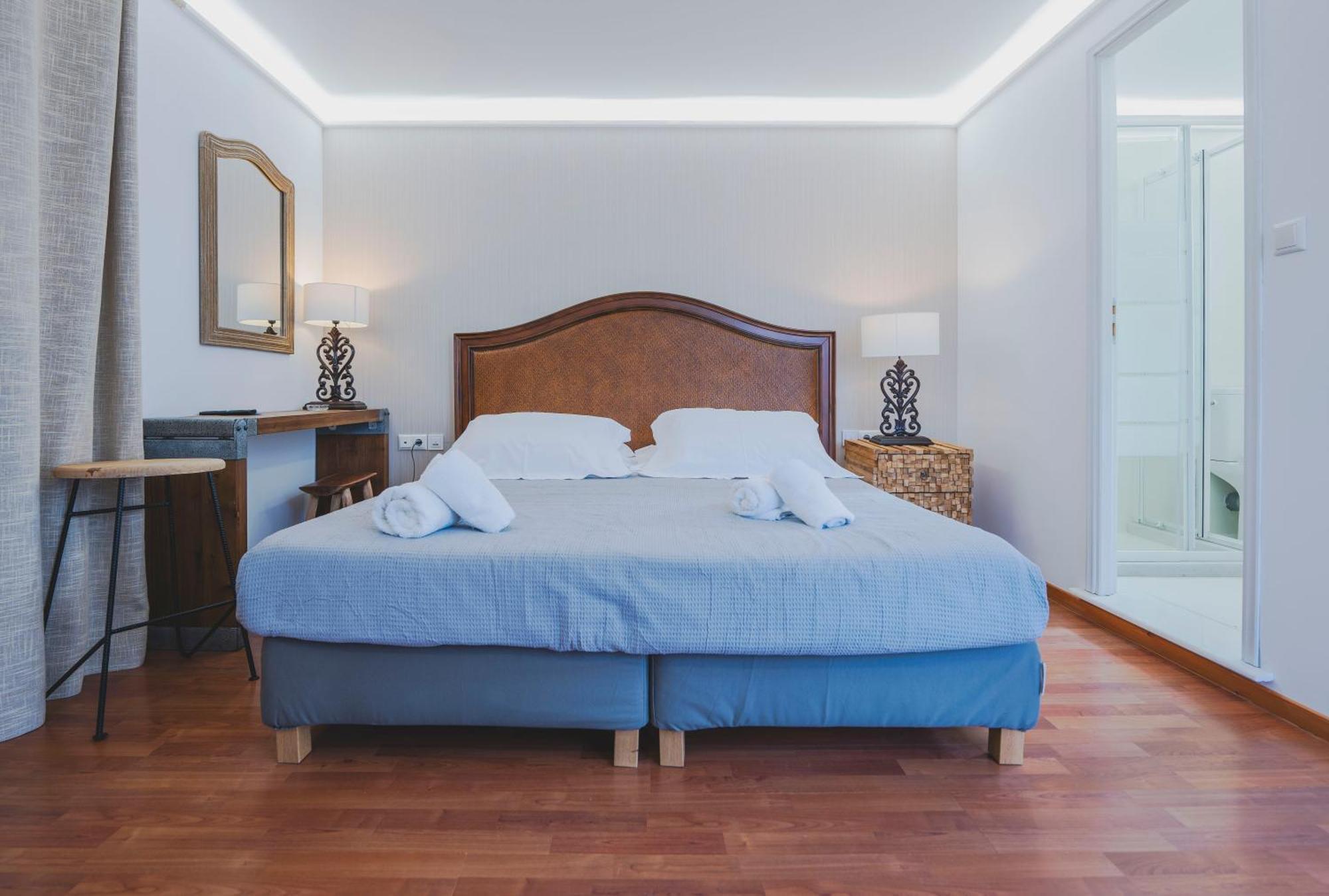 Syros Village Suites Vari  Exterior photo