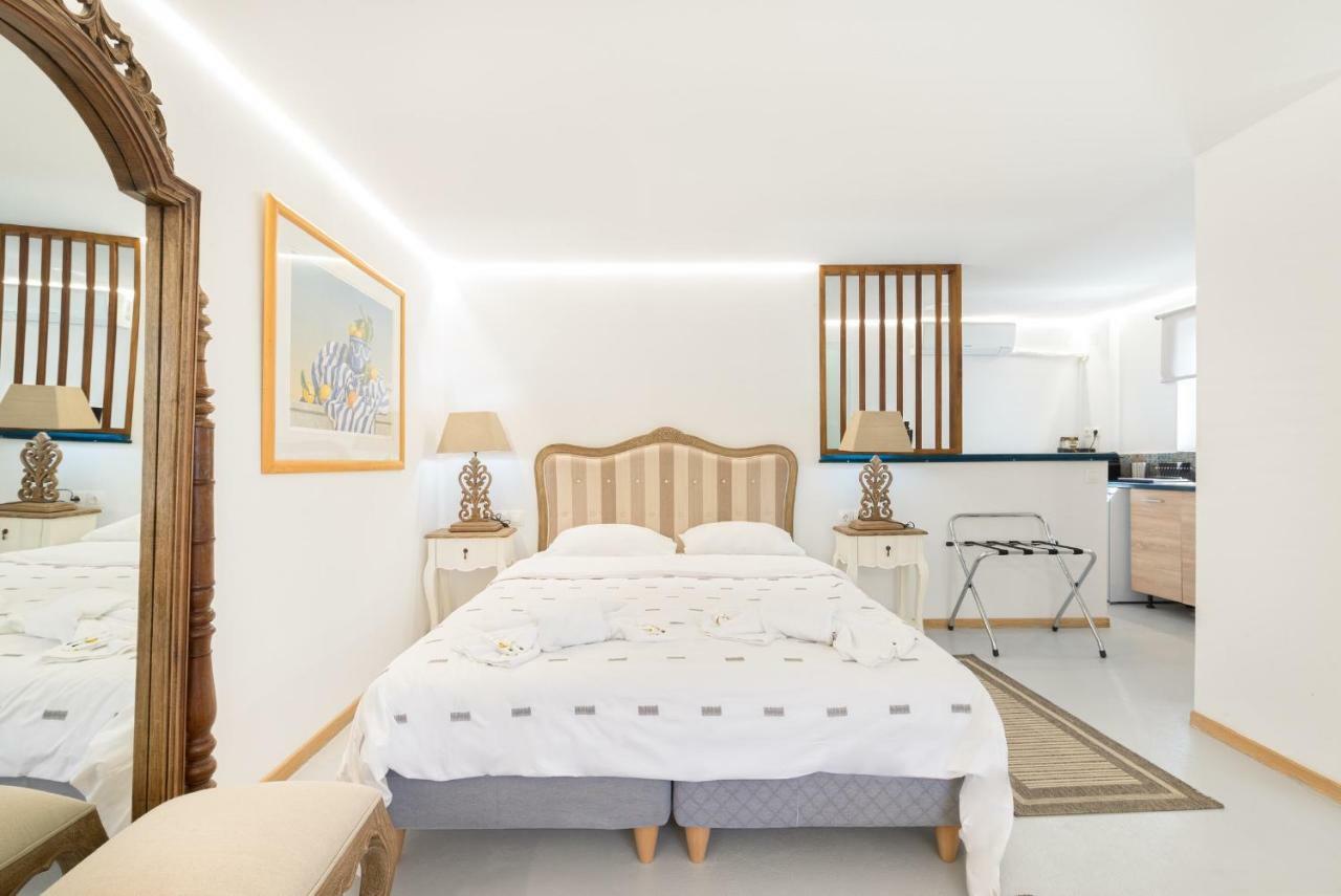 Syros Village Suites Vari  Exterior photo