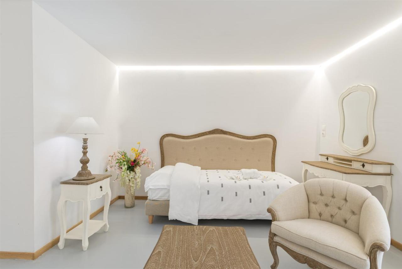 Syros Village Suites Vari  Exterior photo